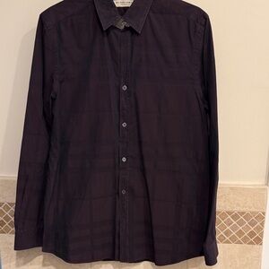 men’s Burberry london shirt. size 15 1/2 -39
tailored r